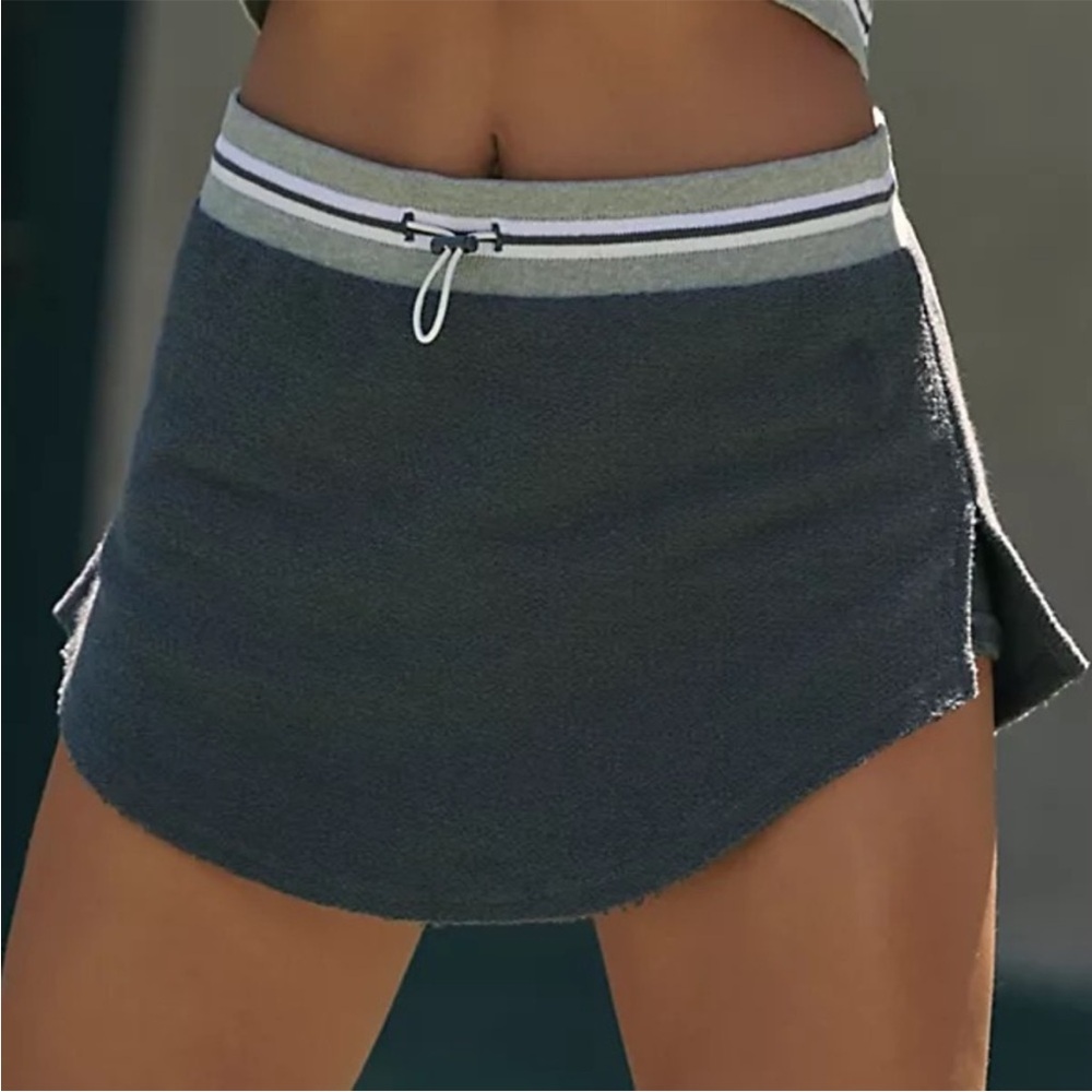 FP Movement XLarge Skort Match Point Terry Cloth in dark grey Free People